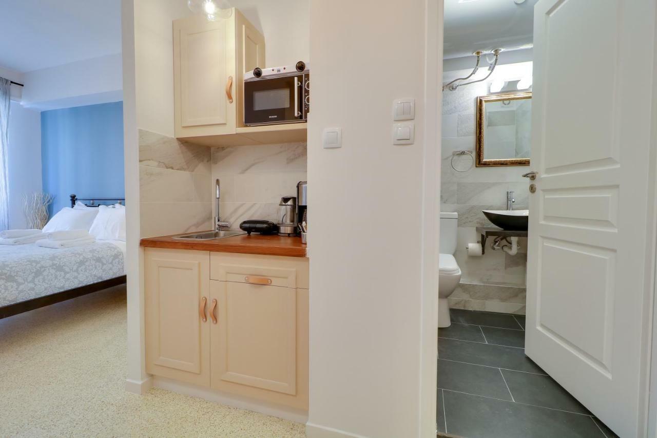 Stylish, Comfy Suite In The Heart Of Афины Экстерьер фото